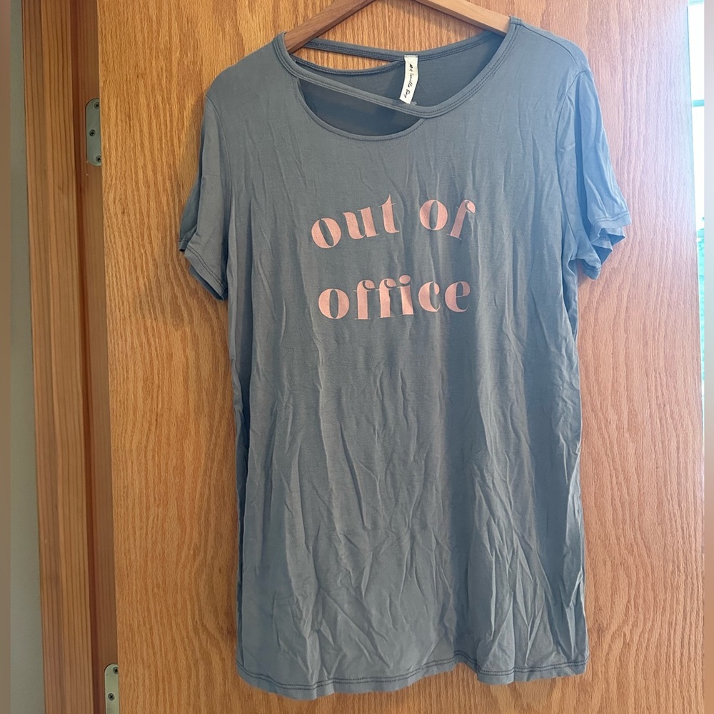 Out of Office tee Size small